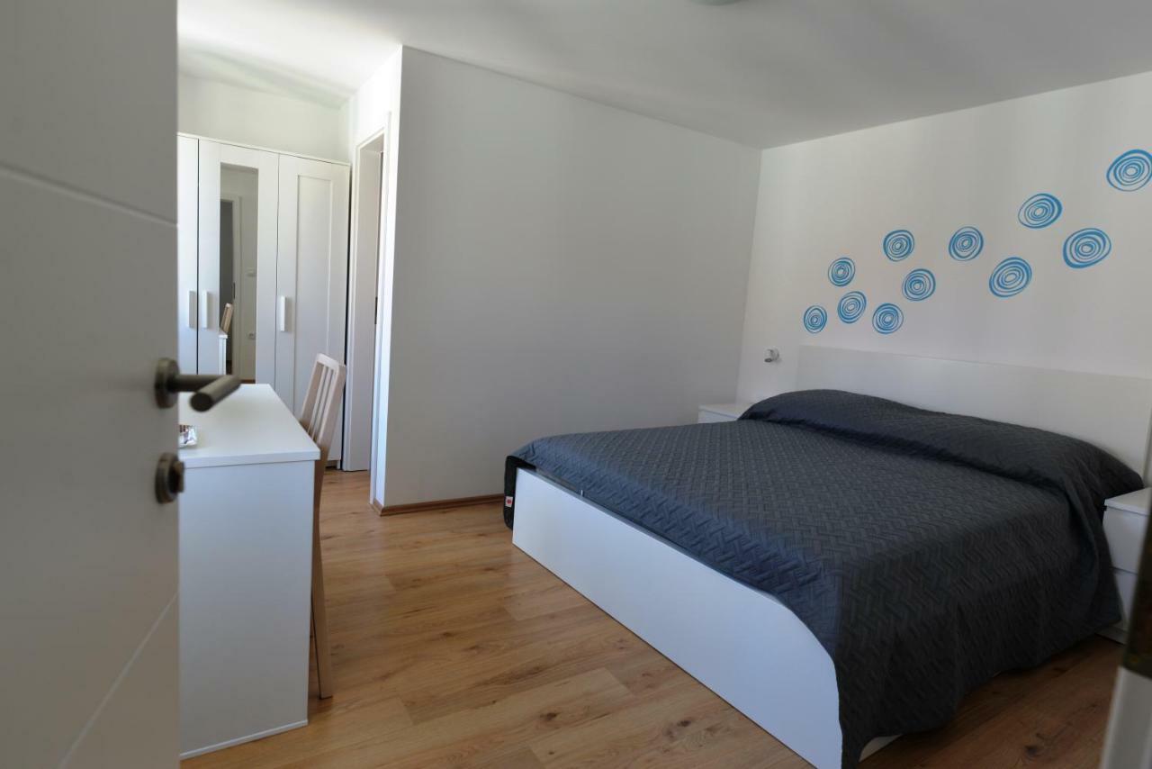 Apartments&Rooms Oliva Cres Buitenkant foto